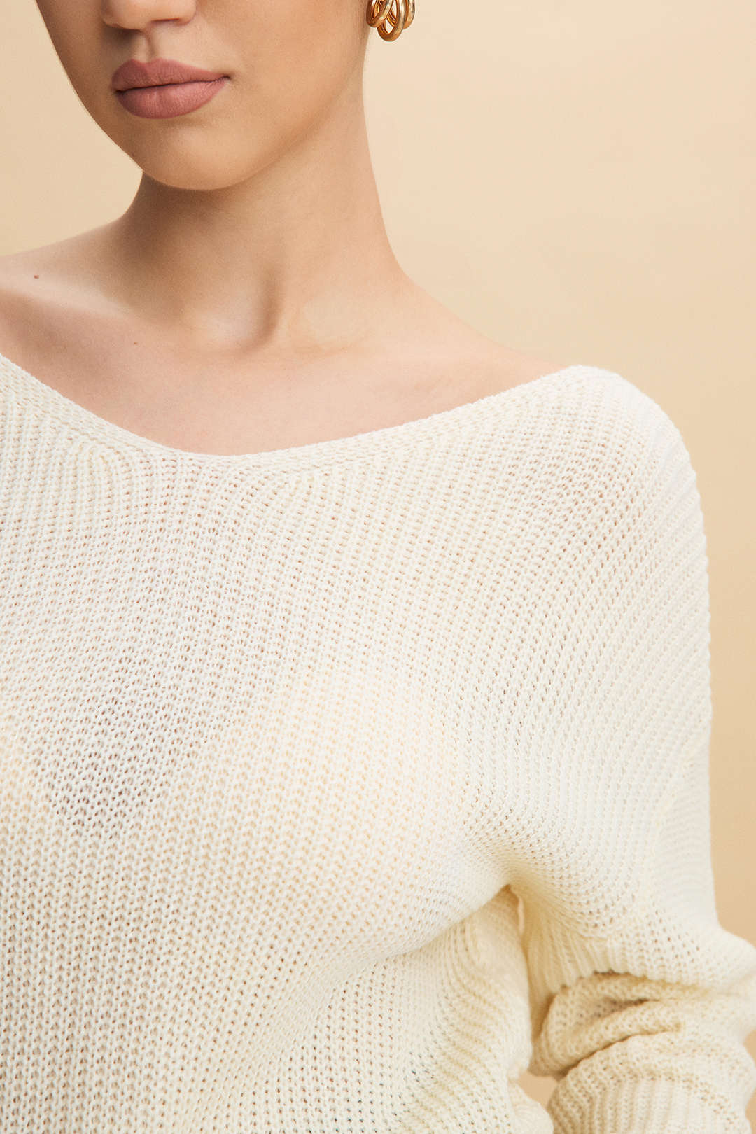 Knit Backless Twist Knot Long-Sleeve Top