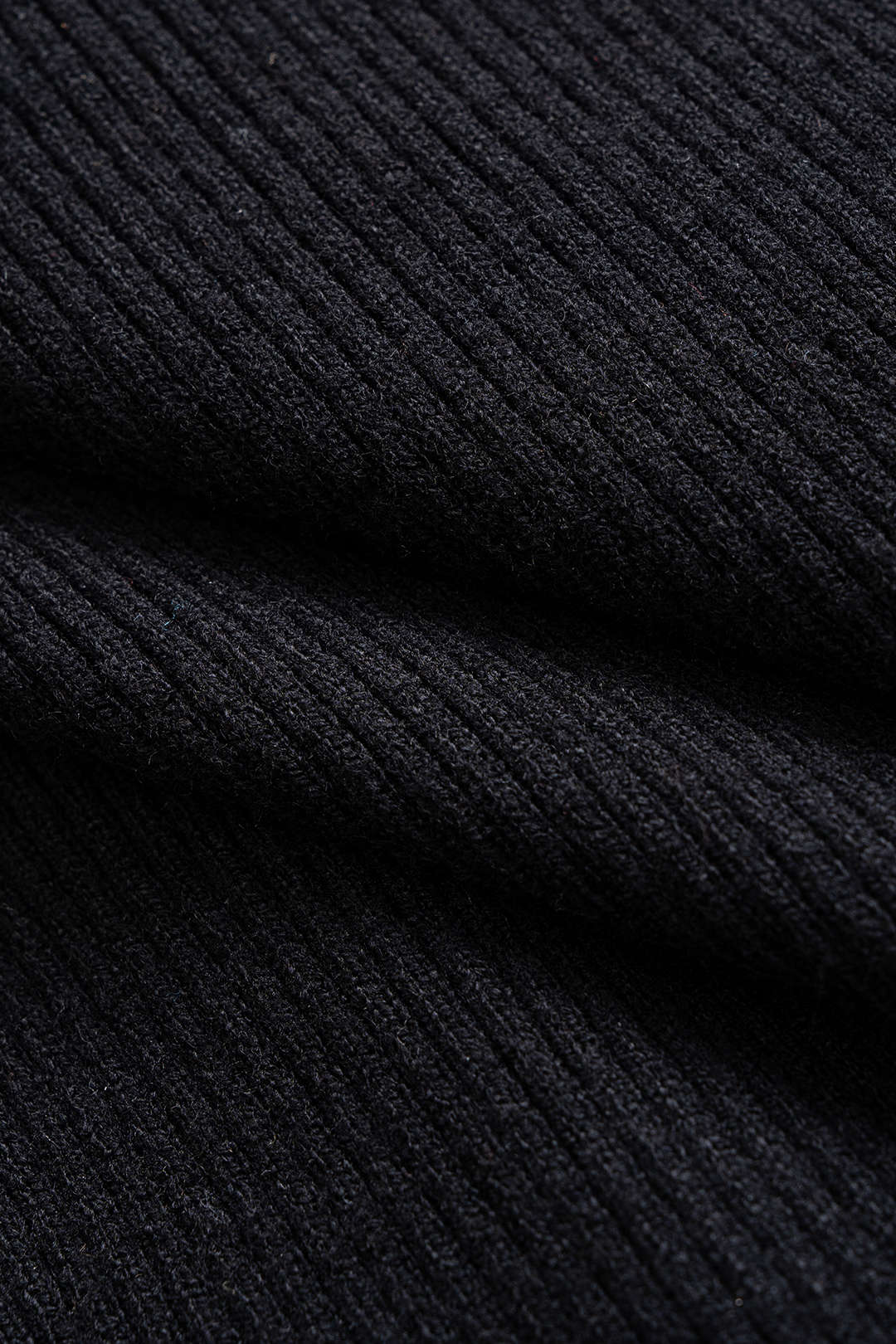 Knit Metallic Button Contrast Binding Tank Top
