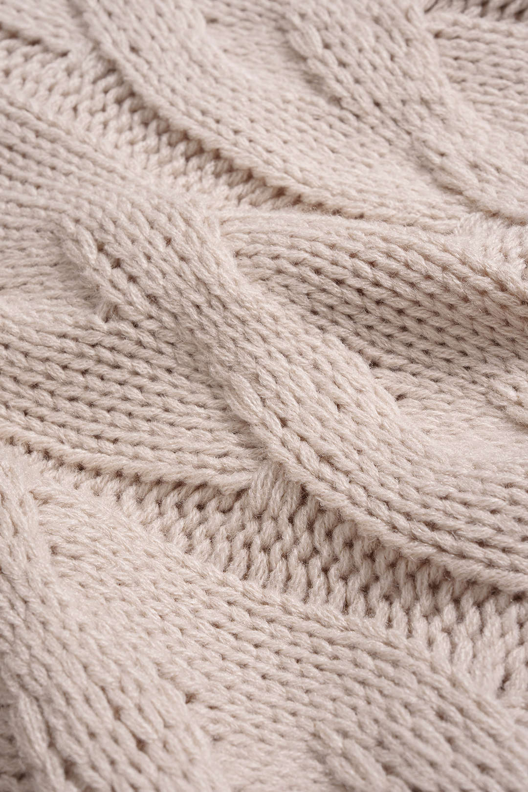 Cable Knit Round Neck Long-Sleeve Top